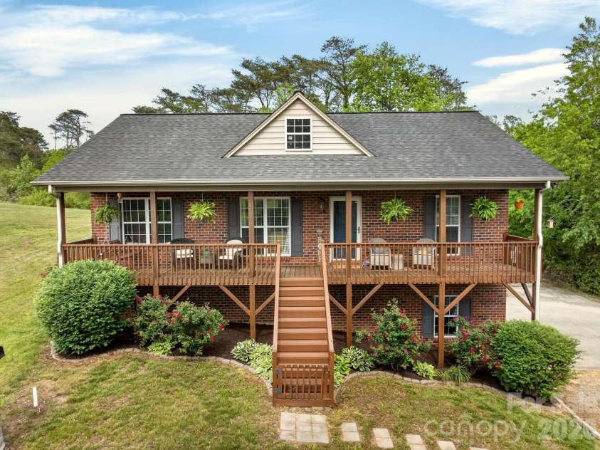 3680 Rocky Road, Lenoir, NC 28645.  MLS# CAR4378978, YatesRealty ID 23771. 