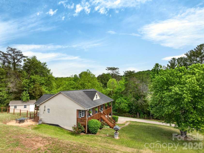 3680 Rocky Road, Lenoir, NC 28645.  MLS# CAR4378978, YatesRealty ID 23771. 