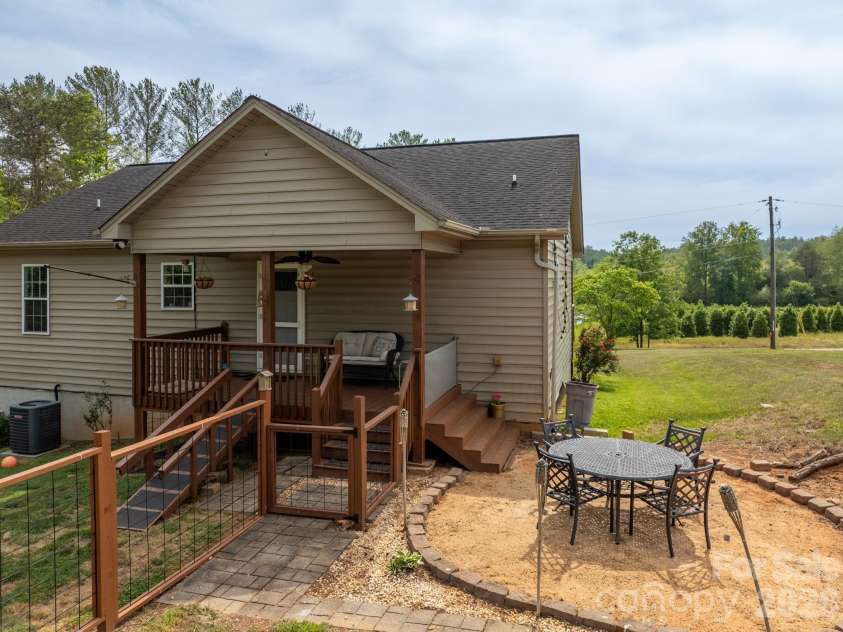 3680 Rocky Road, Lenoir, NC 28645.  MLS# CAR4378978, YatesRealty ID 23771. 