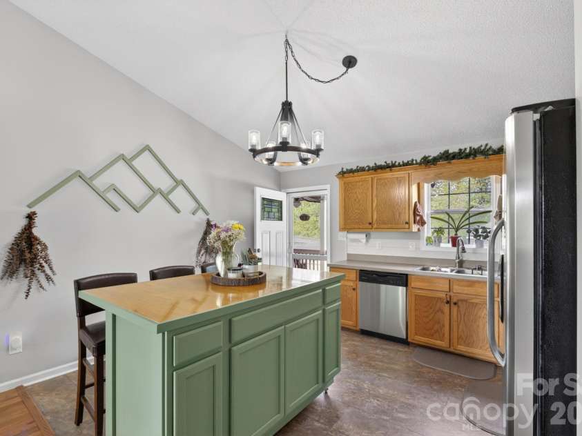 3680 Rocky Road, Lenoir, NC 28645.  MLS# CAR4378978, YatesRealty ID 23771. 