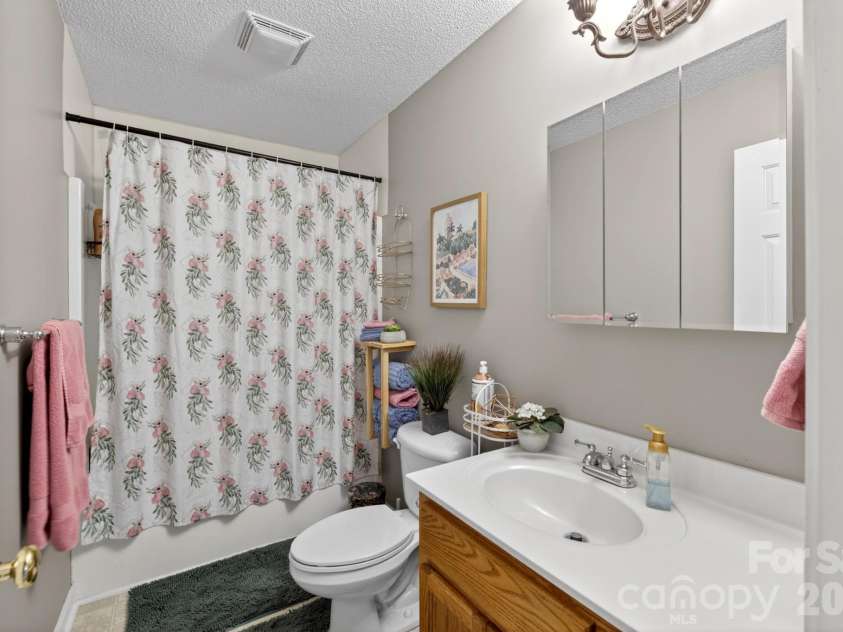 3680 Rocky Road, Lenoir, NC 28645.  MLS# CAR4378978, YatesRealty ID 23771. 