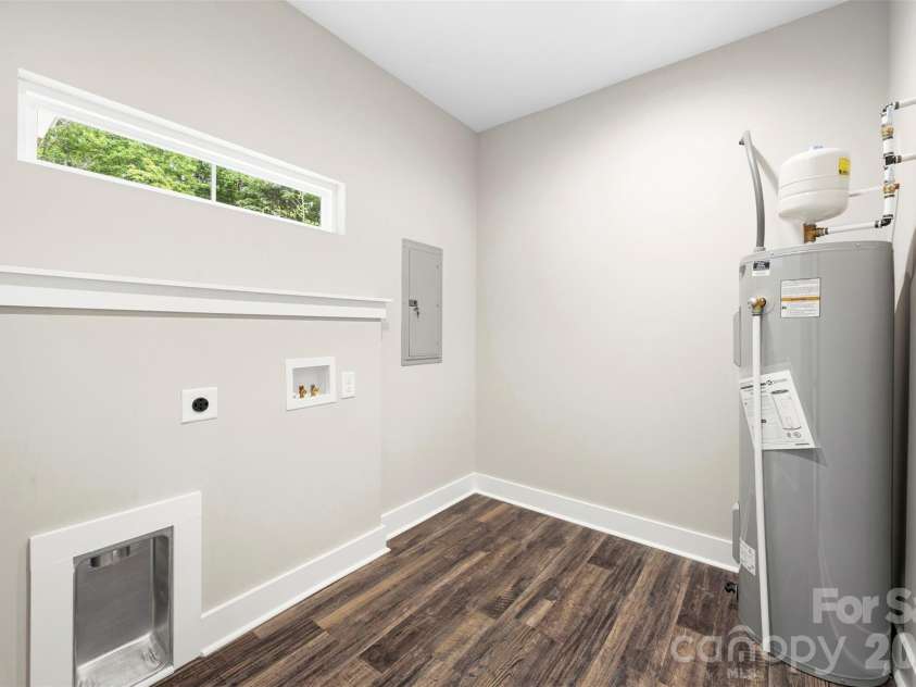 2319 Tanglewood Drive, Albemarle, NC 28001.  MLS# CAR4359539, YatesRealty ID 23773. 