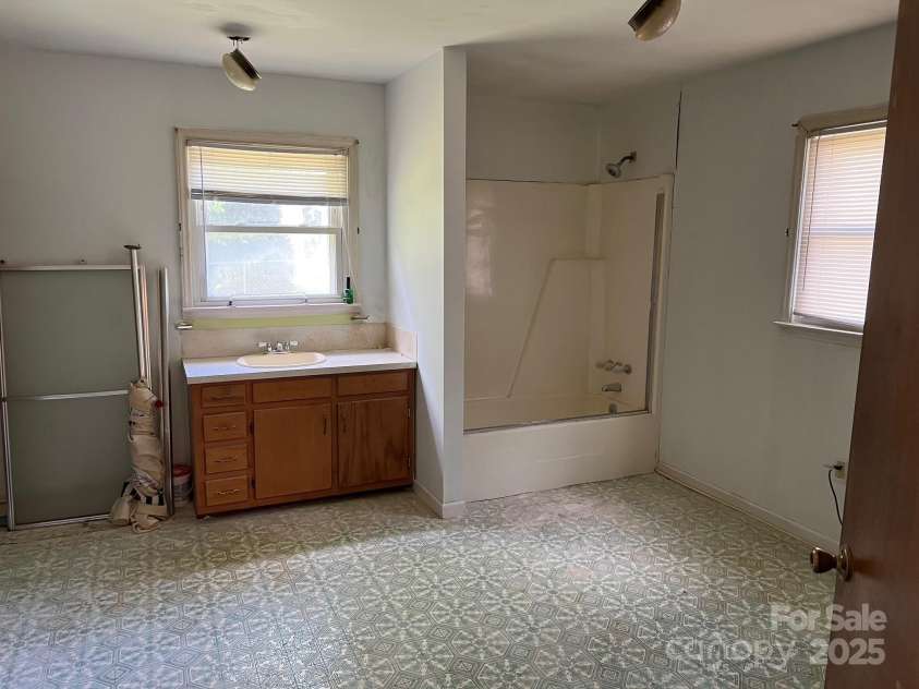 104 Franklin Street, Clover, SC 29710.  MLS# CAR4277310, YatesRealty ID 23774. 