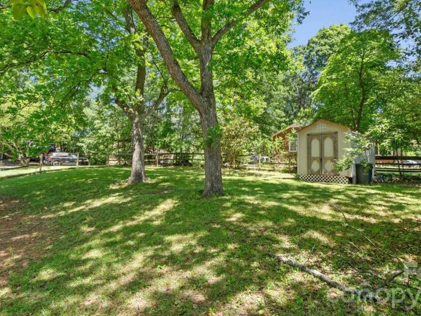 1201 Memory Lane, Monroe, NC 28112.  MLS# CAR4420714, YatesRealty ID 23775. 