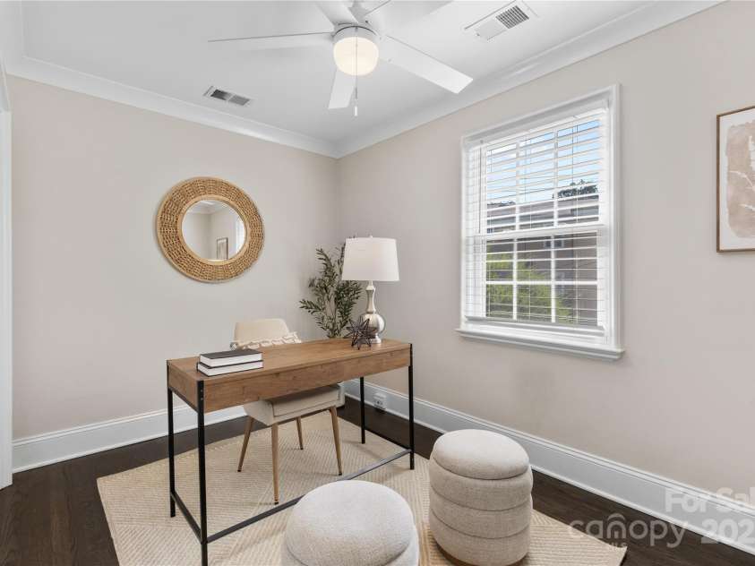 404 Wakefield Drive, Charlotte, NC 28209.  MLS# CAR4274705, YatesRealty ID 23777. 