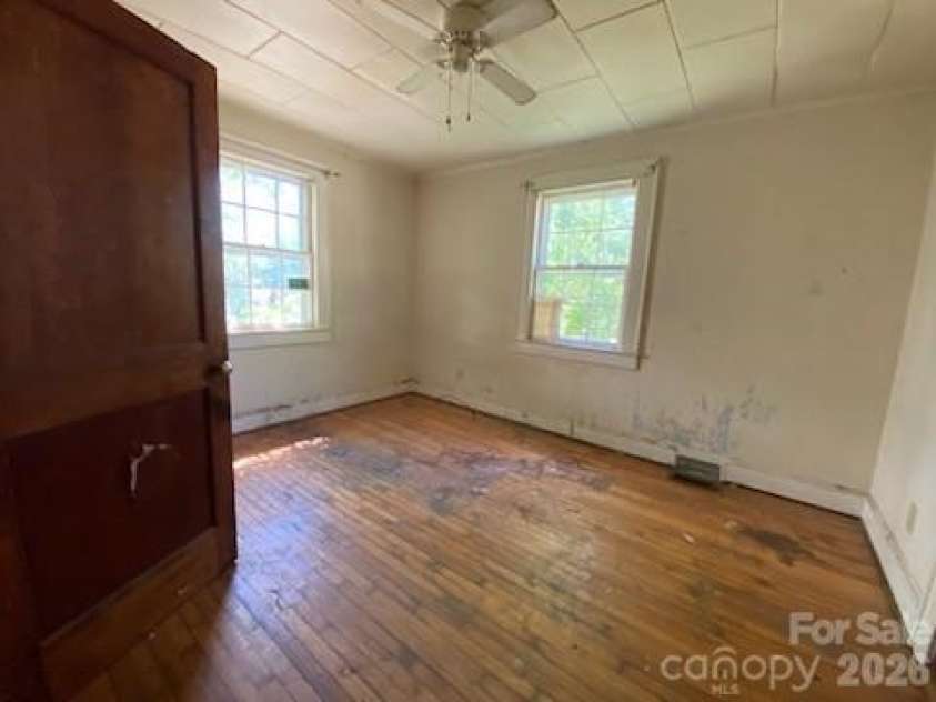 413 Rice Street, Hamlet, NC 28345.  MLS# CAR4382214, YatesRealty ID 23777. 