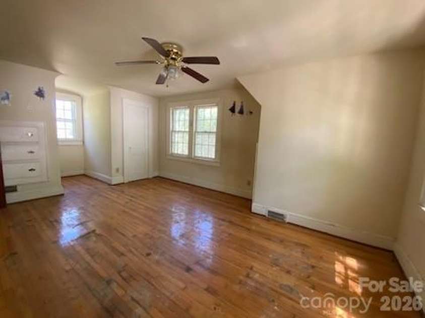 413 Rice Street, Hamlet, NC 28345.  MLS# CAR4382214, YatesRealty ID 23777. 
