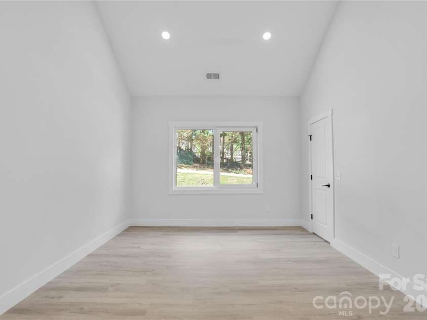 3425 Mission Trail, Lincolnton, NC 28092.  MLS# CAR4382062, YatesRealty ID 23778. 