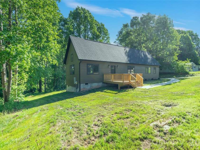 3425 Mission Trail, Lincolnton, NC 28092.  MLS# CAR4382062, YatesRealty ID 23778. 
