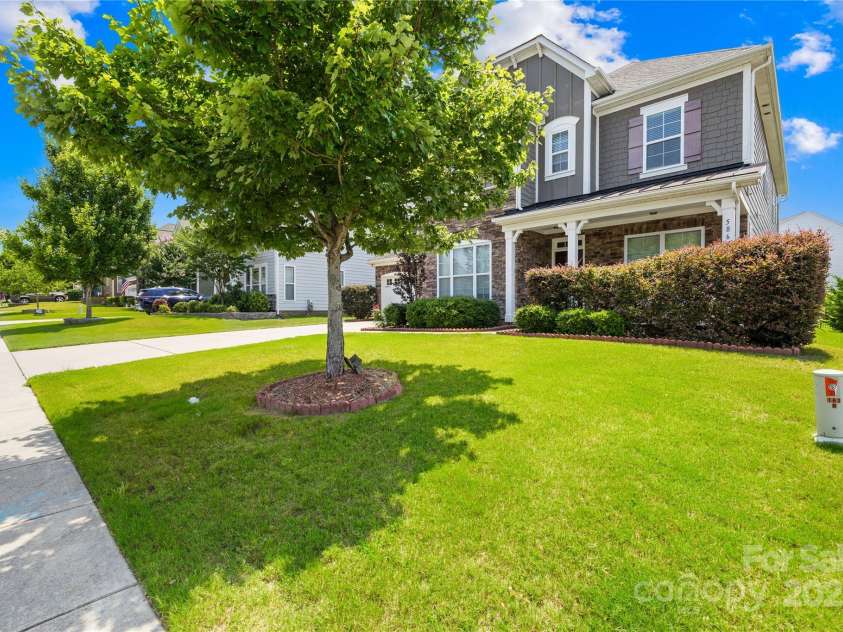 586 Brookhaven Drive, Fort Mill, SC 29708.  MLS# CAR4273576, YatesRealty ID 23778. 