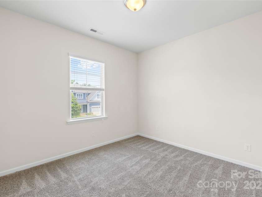 586 Brookhaven Drive, Fort Mill, SC 29708.  MLS# CAR4273576, YatesRealty ID 23778. 