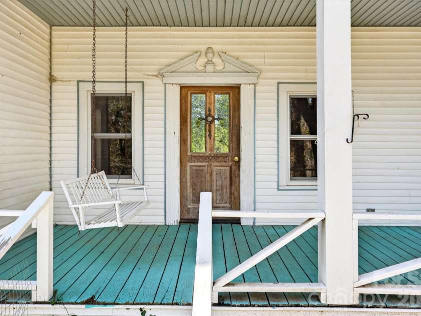 105 Poplar Street, Saluda, NC 28773.  MLS# CAR4337766, YatesRealty ID 23779. 