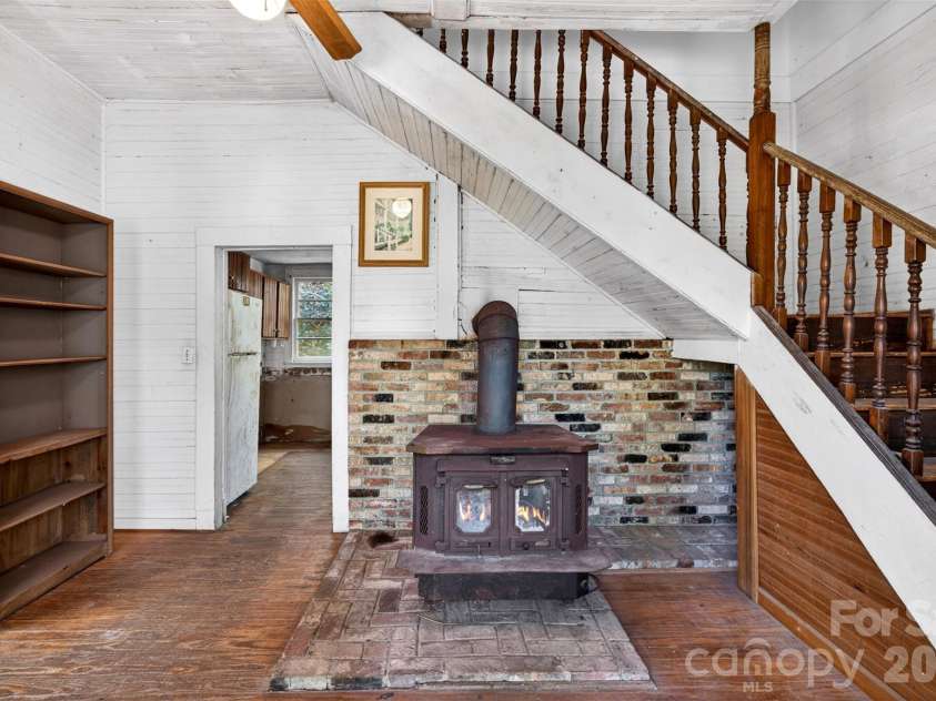 105 Poplar Street, Saluda, NC 28773.  MLS# CAR4337766, YatesRealty ID 23779. 