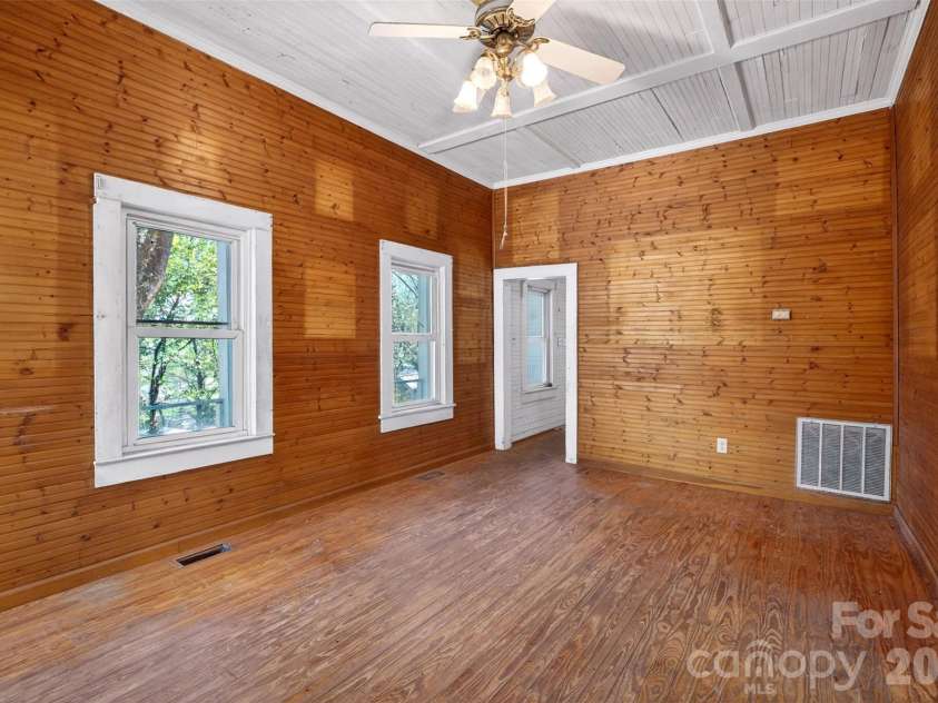 105 Poplar Street, Saluda, NC 28773.  MLS# CAR4337766, YatesRealty ID 23779. 