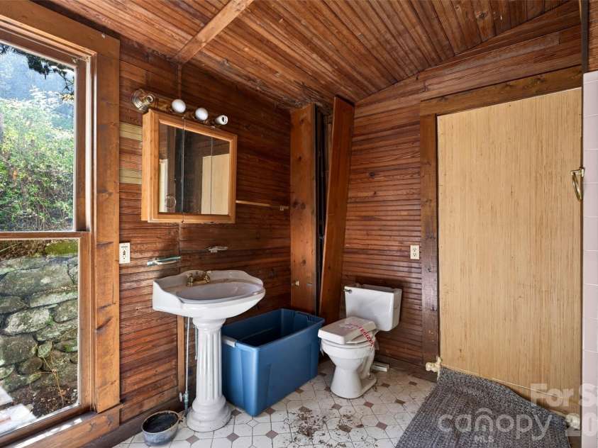 105 Poplar Street, Saluda, NC 28773.  MLS# CAR4337766, YatesRealty ID 23779. 