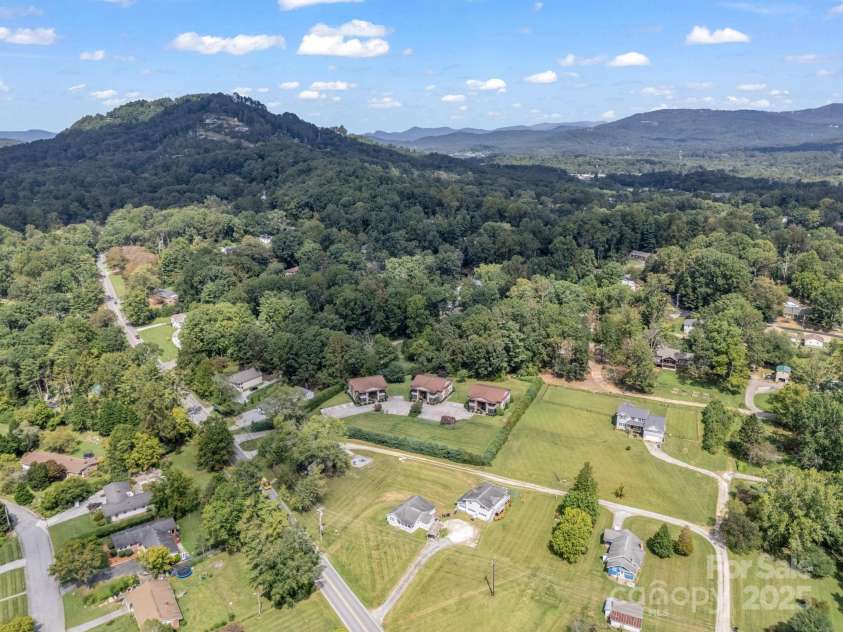 45 Indian River Road, Hendersonville, NC 28791.  MLS# CAR4305685, YatesRealty ID 2378. 
