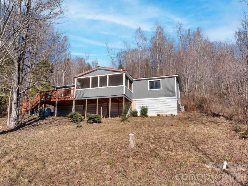 124 Cozy Cove Lane, Saluda, NC 28773.  MLS# CAR4338462, YatesRealty ID 23780. 