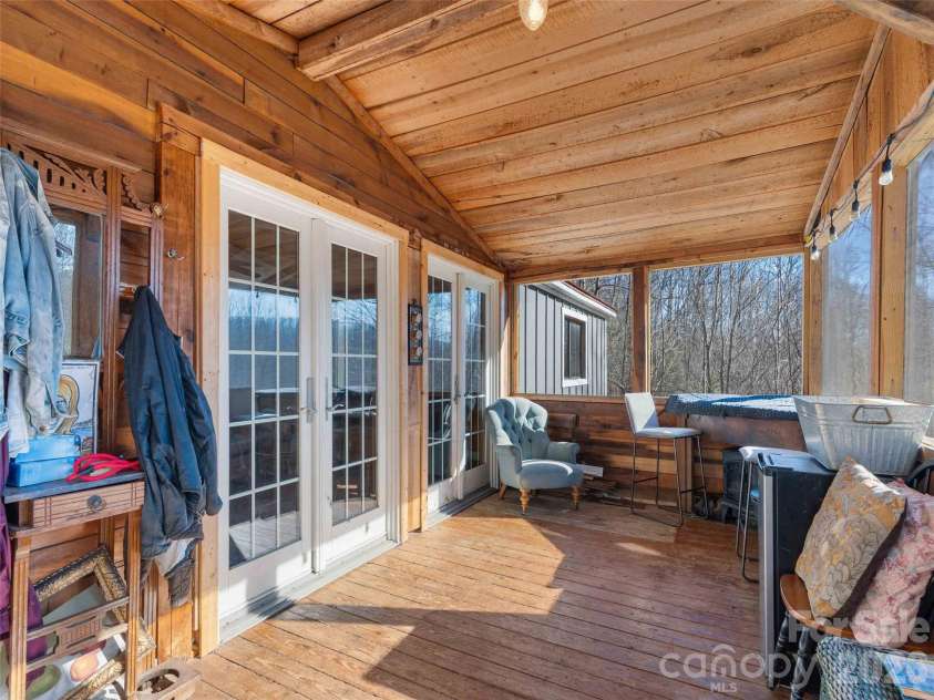 124 Cozy Cove Lane, Saluda, NC 28773.  MLS# CAR4338462, YatesRealty ID 23780. 