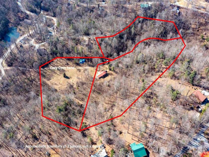 124 Cozy Cove Lane, Saluda, NC 28773.  MLS# CAR4338462, YatesRealty ID 23780. 