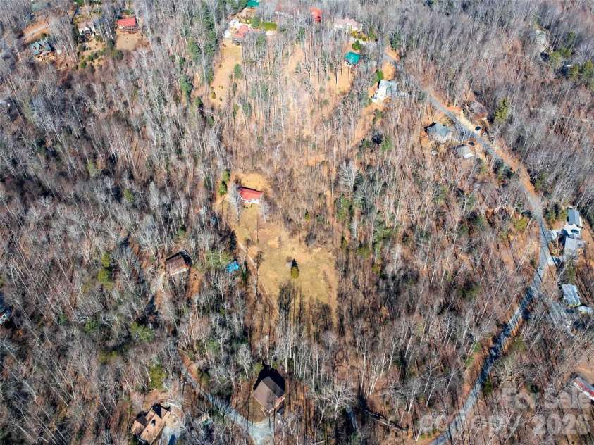 124 Cozy Cove Lane, Saluda, NC 28773.  MLS# CAR4338462, YatesRealty ID 23780. 