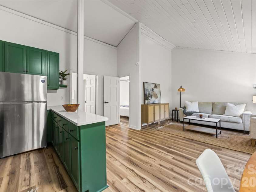 193 Sams Hill, Sylva, NC 28779.  MLS# CAR4379305, YatesRealty ID 23781. 