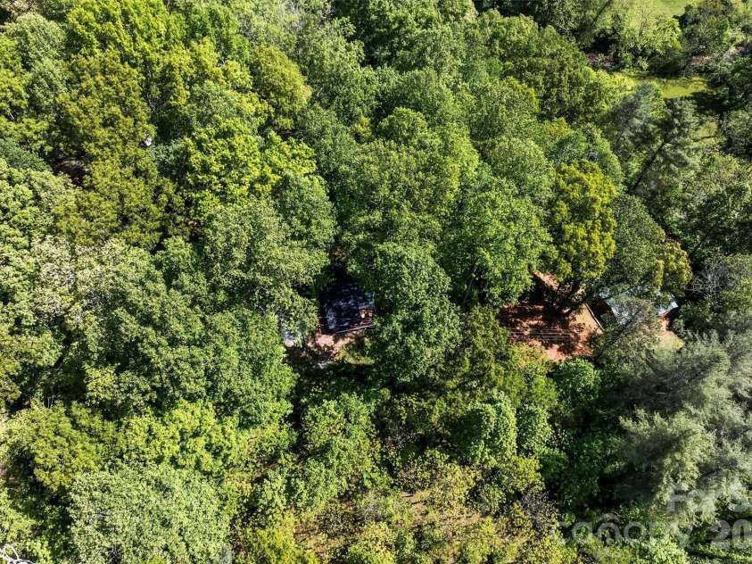 193 Sams Hill, Sylva, NC 28779.  MLS# CAR4379305, YatesRealty ID 23781. 