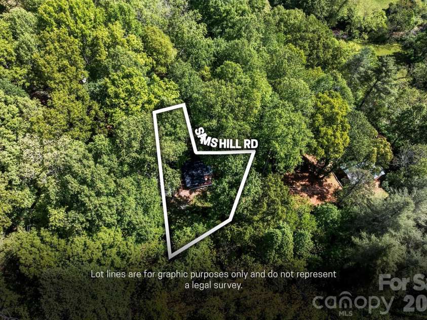 193 Sams Hill, Sylva, NC 28779.  MLS# CAR4379305, YatesRealty ID 23781. 