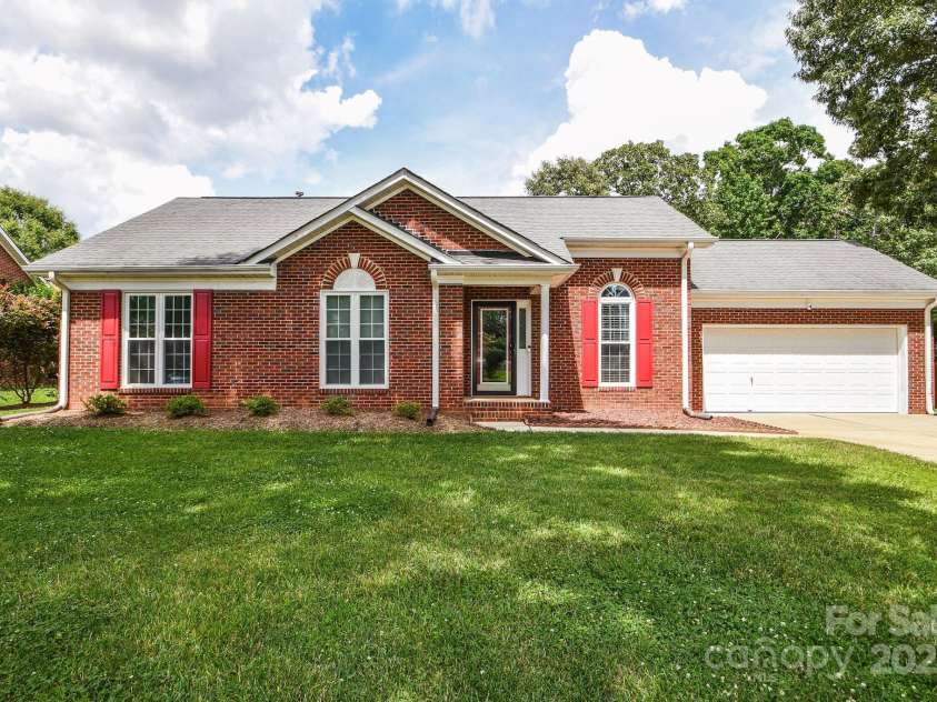 4320 Atkinson Way, Monroe, NC 28110.  MLS# CAR4269221, YatesRealty ID 23781. 