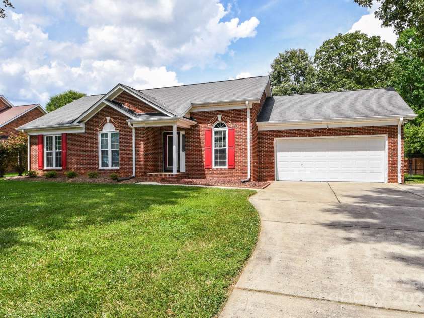 4320 Atkinson Way, Monroe, NC 28110.  MLS# CAR4269221, YatesRealty ID 23781. 