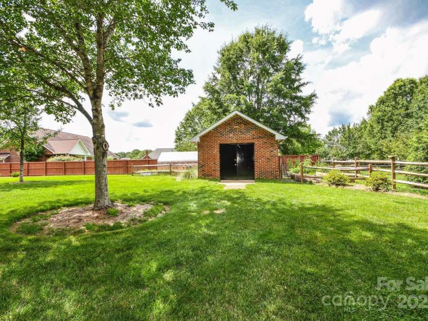 4320 Atkinson Way, Monroe, NC 28110.  MLS# CAR4269221, YatesRealty ID 23781. 