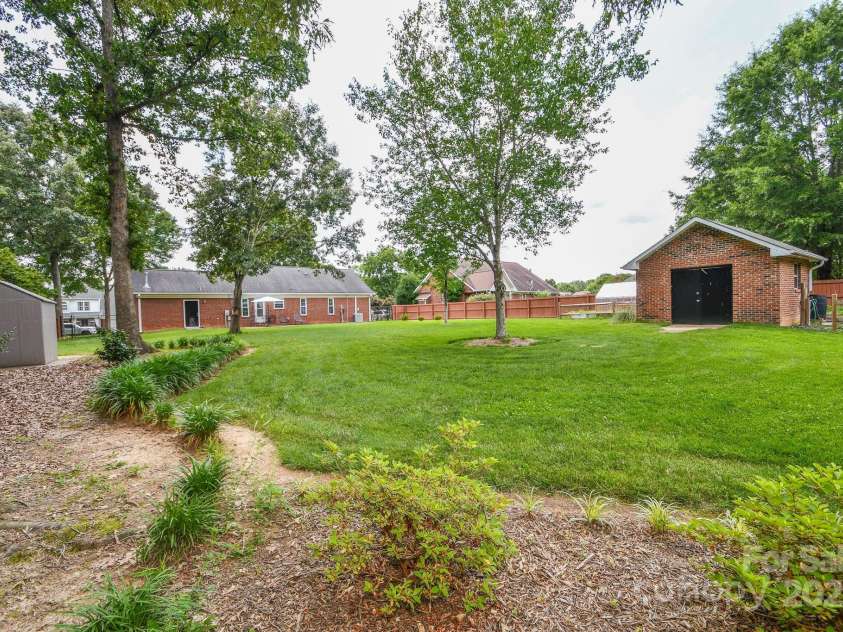 4320 Atkinson Way, Monroe, NC 28110.  MLS# CAR4269221, YatesRealty ID 23781. 