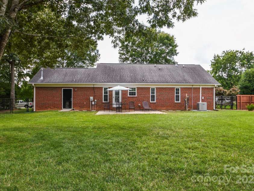 4320 Atkinson Way, Monroe, NC 28110.  MLS# CAR4269221, YatesRealty ID 23781. 