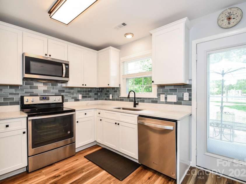 4320 Atkinson Way, Monroe, NC 28110.  MLS# CAR4269221, YatesRealty ID 23781. 