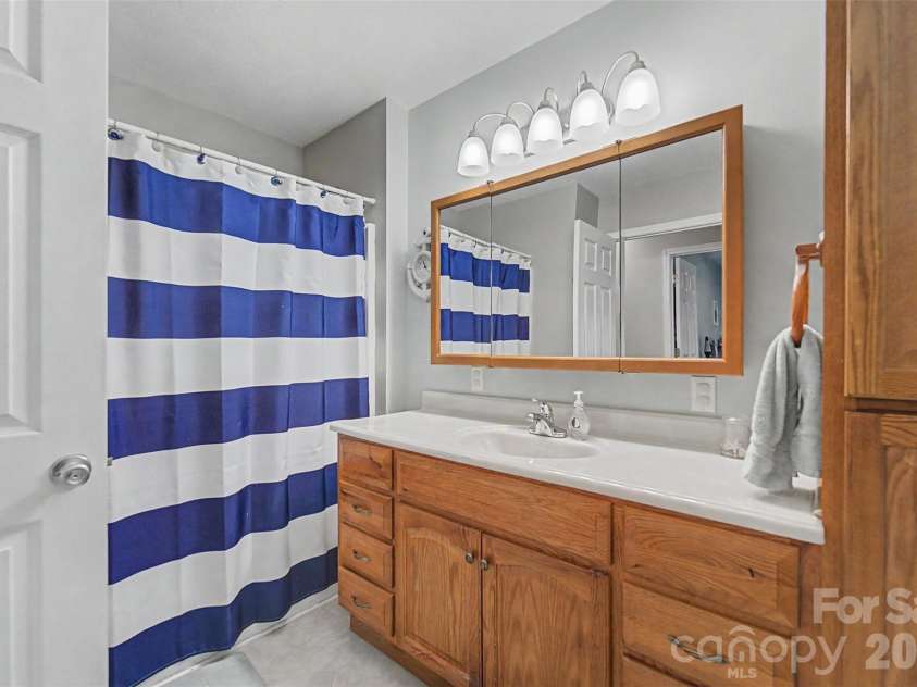 201 Windcrest Ridge, Sylva, NC 28779.  MLS# CAR4367341, YatesRealty ID 23782. 
