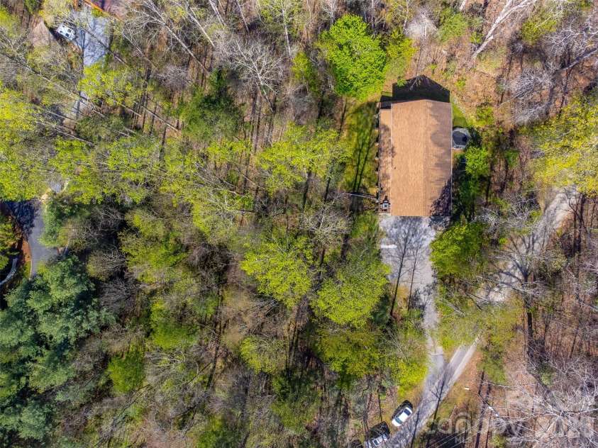 201 Windcrest Ridge, Sylva, NC 28779.  MLS# CAR4367341, YatesRealty ID 23782. 