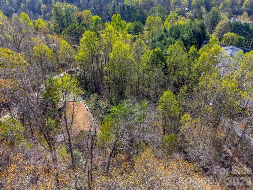 201 Windcrest Ridge, Sylva, NC 28779.  MLS# CAR4367341, YatesRealty ID 23782. 