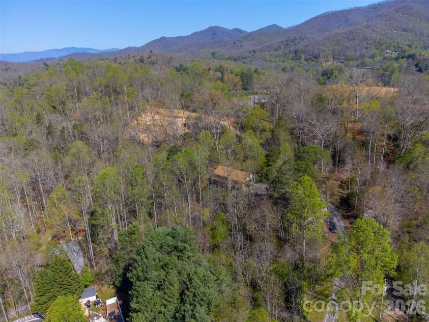 201 Windcrest Ridge, Sylva, NC 28779.  MLS# CAR4367341, YatesRealty ID 23782. 