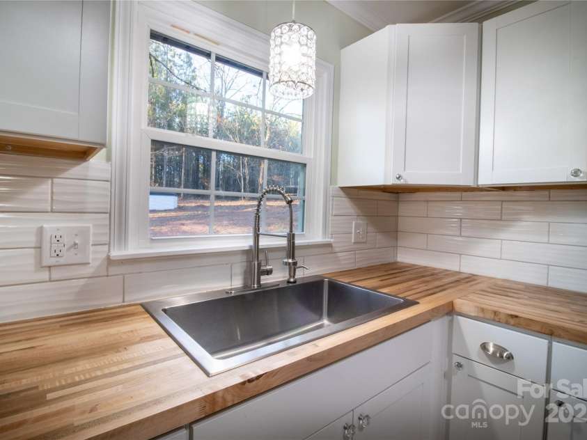 6726 Lockhart Road, Sharon, SC 29742.  MLS# CAR4211282, YatesRealty ID 23782. 