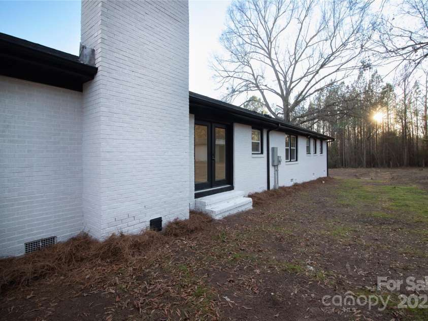 6726 Lockhart Road, Sharon, SC 29742.  MLS# CAR4211282, YatesRealty ID 23782. 