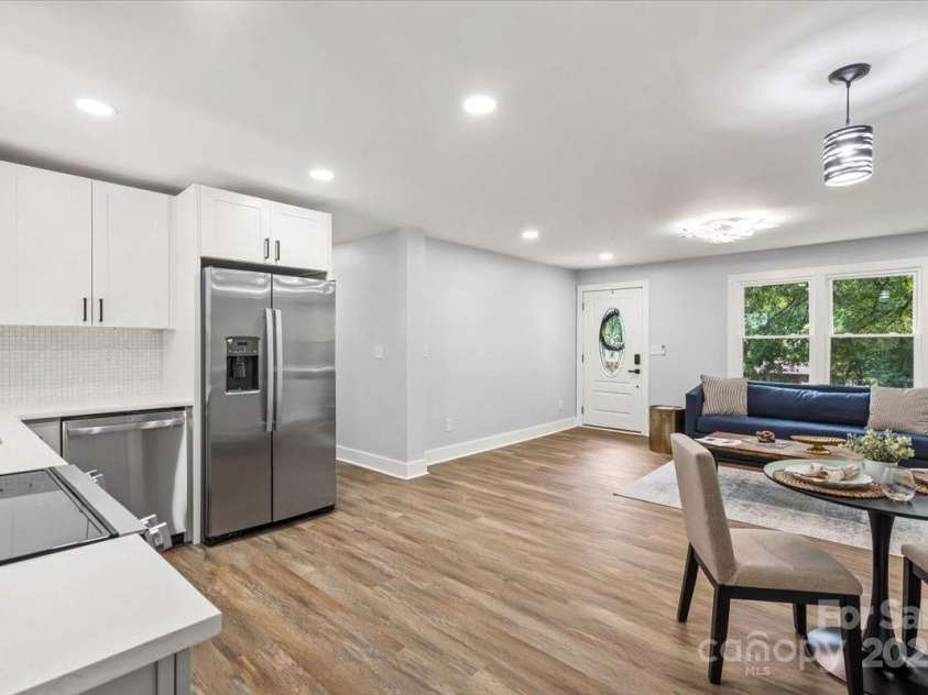 10514 Harbor Drive, Charlotte, NC 28214.  MLS# CAR4270784, YatesRealty ID 23783. 