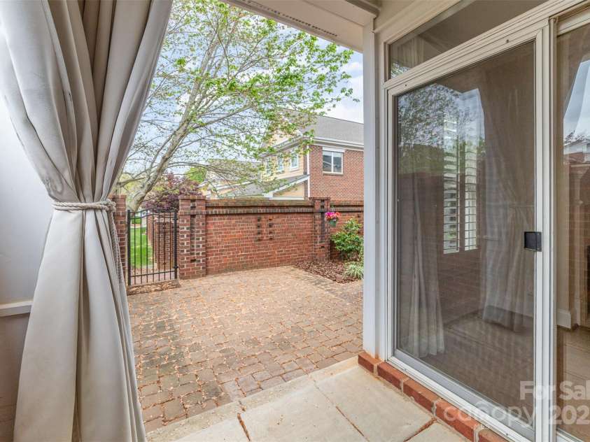 20015 Cove Road, Cornelius, NC 28031.  MLS# CAR4243851, YatesRealty ID 23784. 