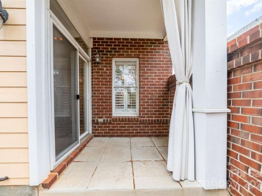20015 Cove Road, Cornelius, NC 28031.  MLS# CAR4243851, YatesRealty ID 23784. 