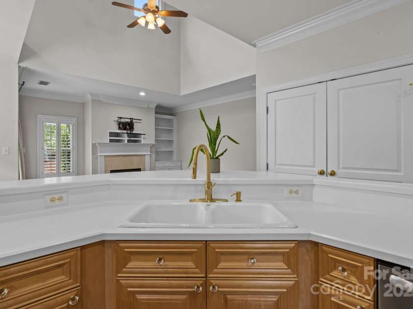 20015 Cove Road, Cornelius, NC 28031.  MLS# CAR4308497, YatesRealty ID 23784. 