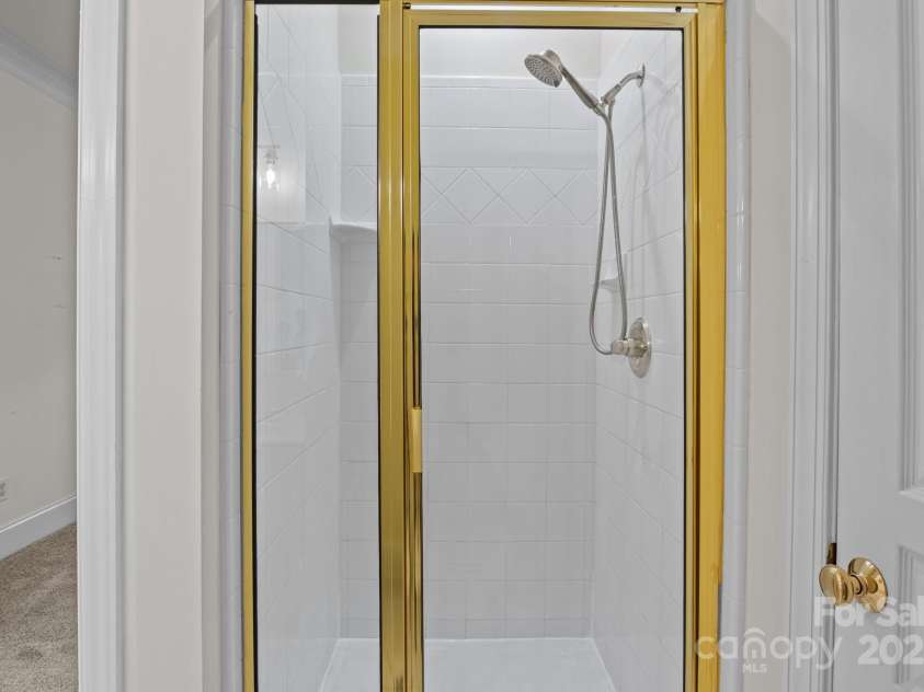 20015 Cove Road, Cornelius, NC 28031.  MLS# CAR4308497, YatesRealty ID 23784. Separate Walk-In Shower