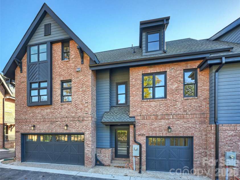 2027 Thurmond Place, Charlotte, NC 28205.  MLS# CAR4380567, YatesRealty ID 23784. 