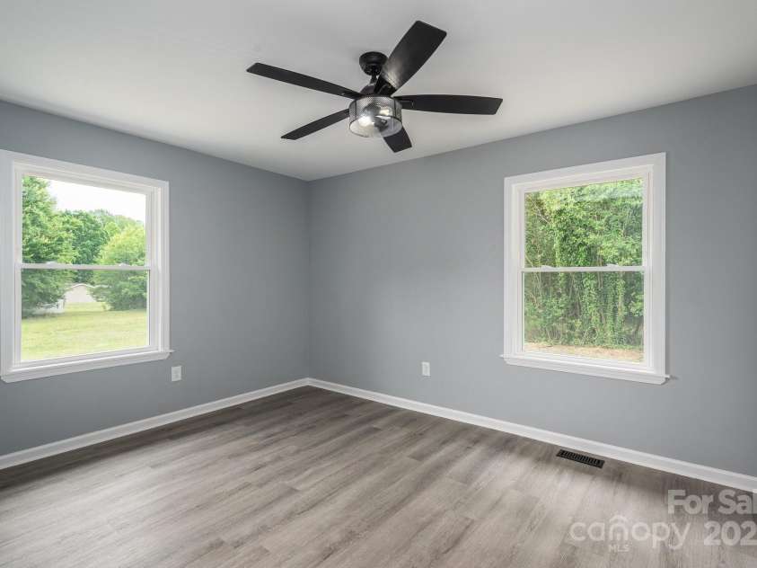 1428 E Main Street, Cherryville, NC 28021.  MLS# CAR4253438, YatesRealty ID 23785. Bedroom