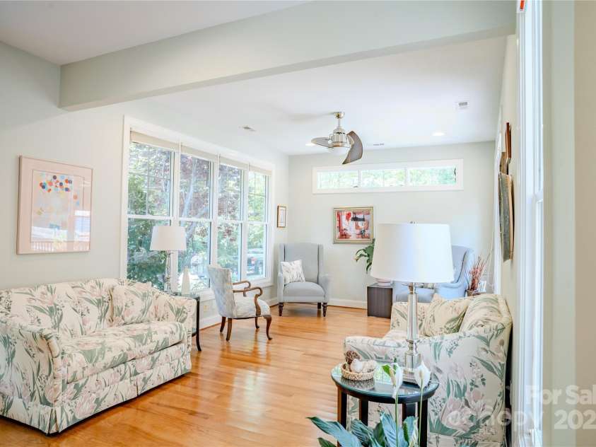 89 Covered Bridge Drive, Flat Rock, NC 28731.  MLS# CAR4271519, YatesRealty ID 23786. 