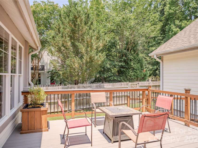 89 Covered Bridge Drive, Flat Rock, NC 28731.  MLS# CAR4271519, YatesRealty ID 23786. 