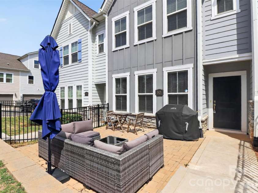 3121 Ada Mill Alley, Charlotte, NC 28205.  MLS# CAR4368700, YatesRealty ID 23787. 