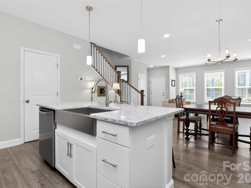 3121 Ada Mill Alley, Charlotte, NC 28205.  MLS# CAR4368700, YatesRealty ID 23787. 